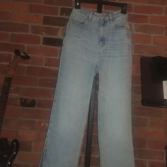 Jeans jeans n more jeans - Picture 2 of 13